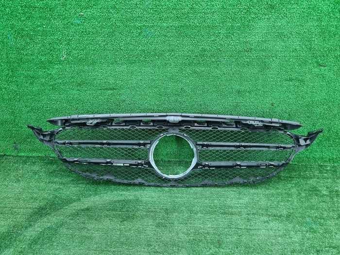 Решетка радиатора Mercedes C W205 (2014-2018)