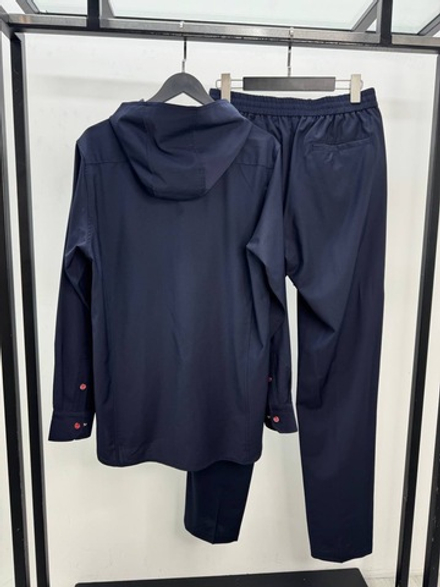 Прогулочный костюм Kiton