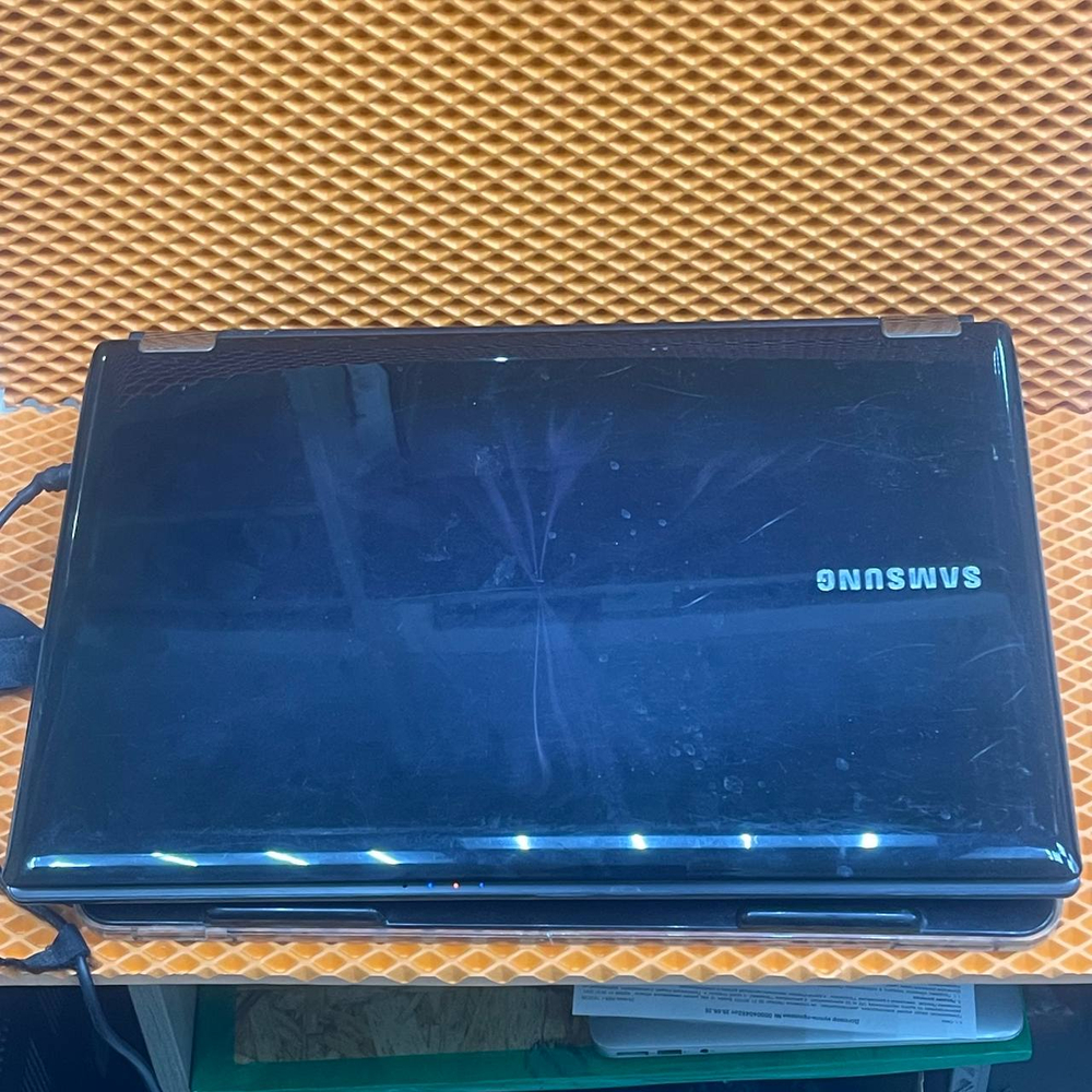 Ноутбук Samsung NP-RF510