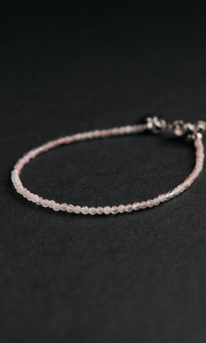 Браслет "Memo about Love&Luck" из розового кварца, на замочке серебро 925