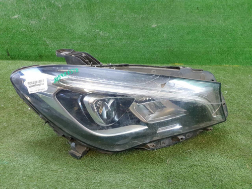 Битая Фара правая Mercedes CLA C117 (2016-2019) LED