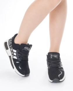 Кроссовки женские летние