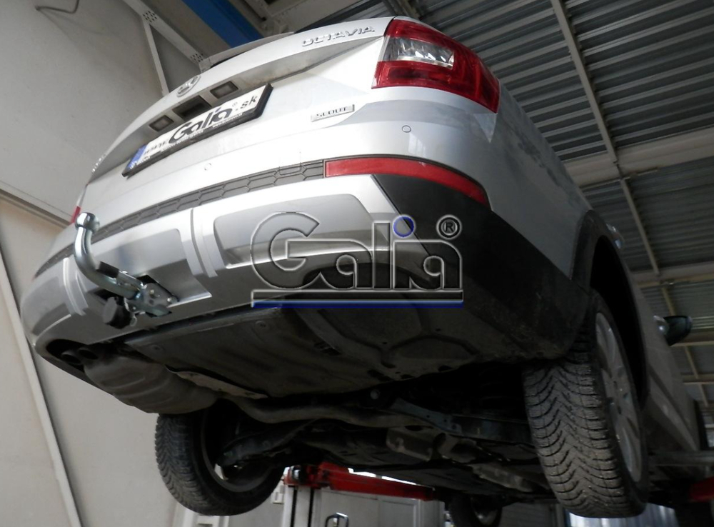 Фаркоп оцинкованный Galia S105C для Skoda Octavia седан/универсал 2013-(паспорт и сертификат в комплекте)(без электрики)