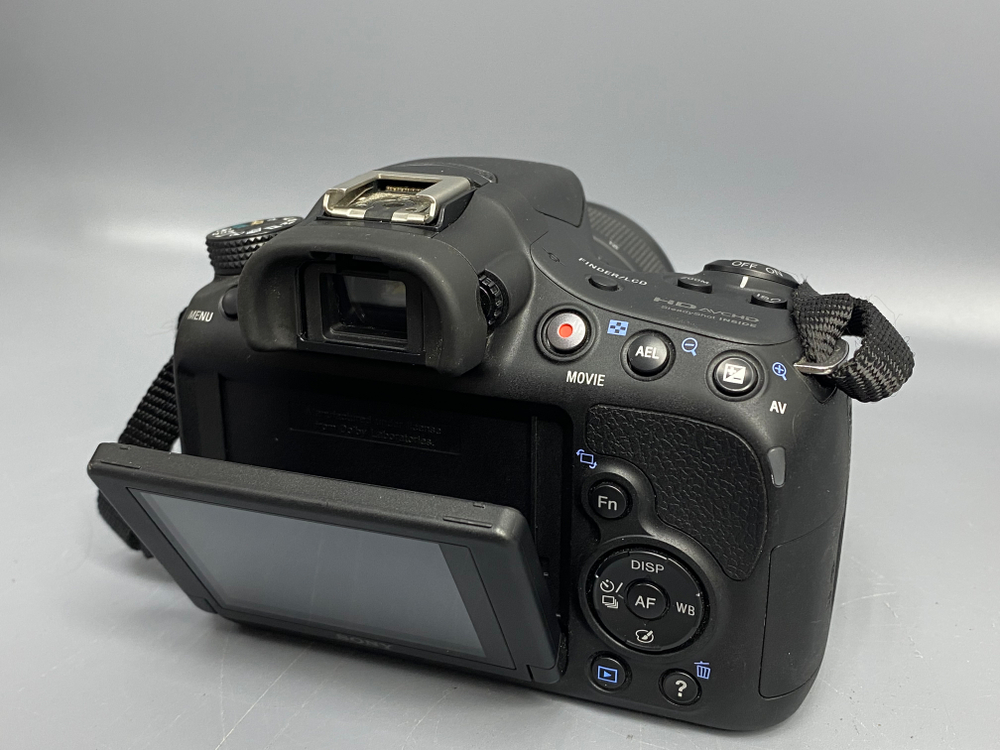 Sony A58 Kit 18-55mm 300 кадров