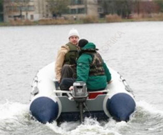 Надувная лодка Флагман 380