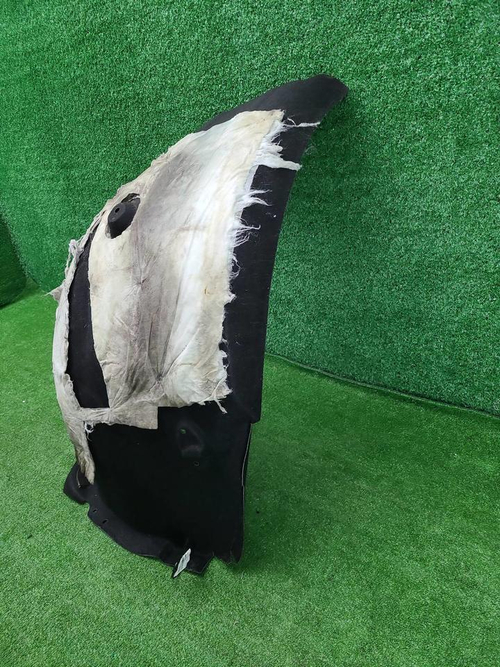 Подкрылок перед. RH Range Rover Vogue 4 L405 17-22