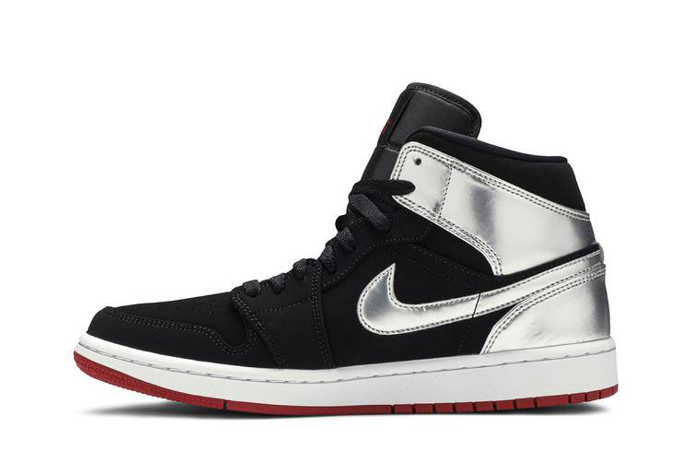 Кроссовки Jordan Air Jordan 1 Mid Takes It Back To "Johnny Kilroy"