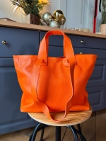 Женская сумка-шоппер из натуральной кожи оранжевого цвета
