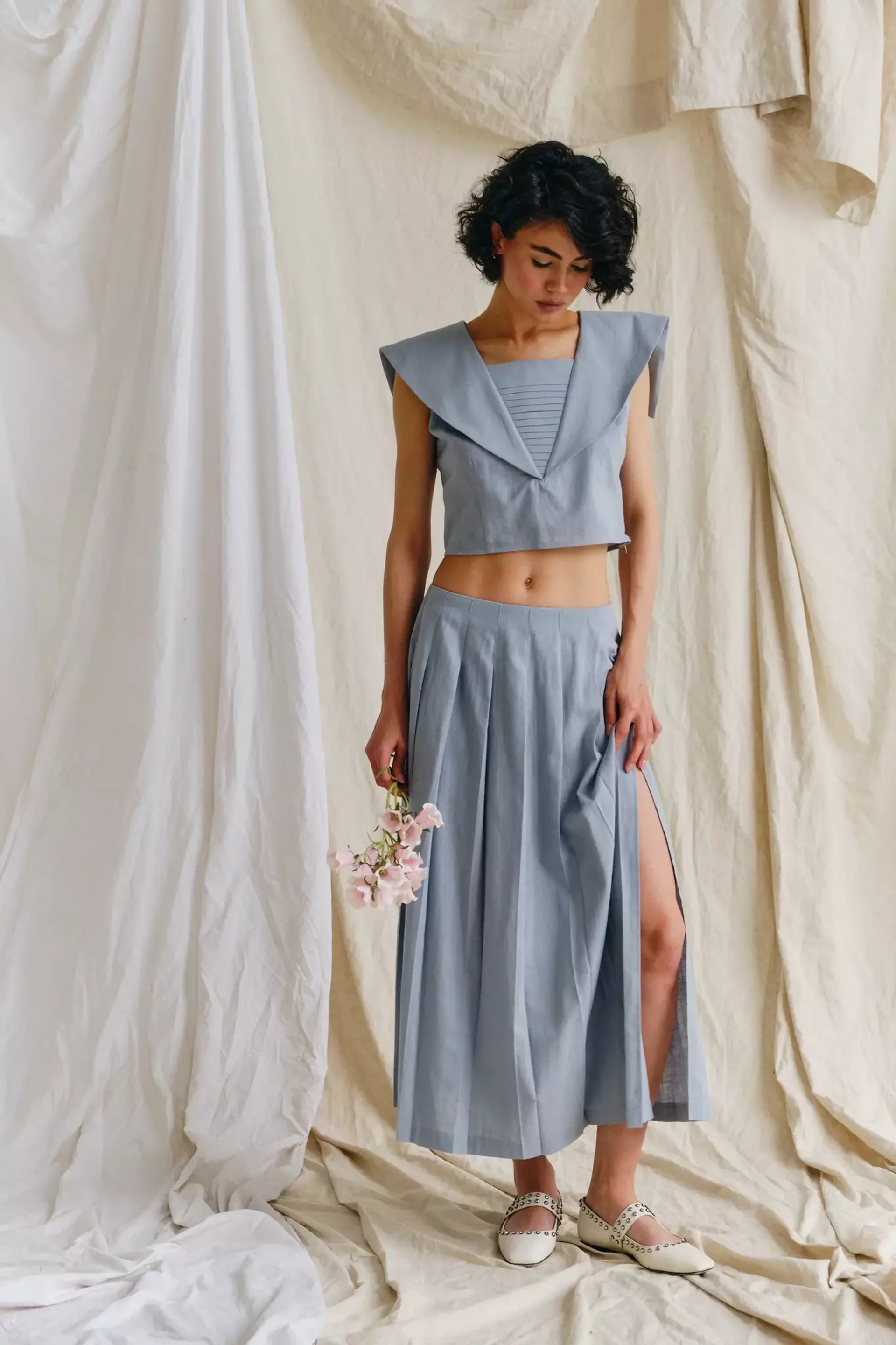 Укороченный топ