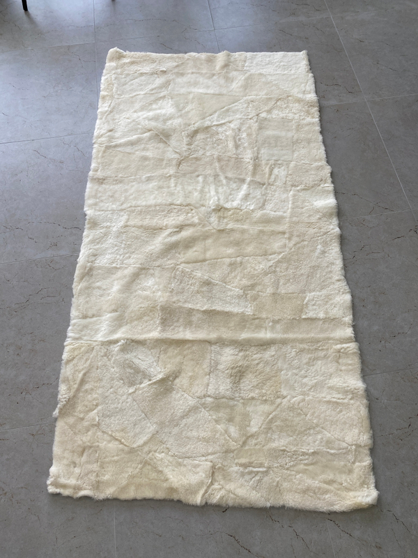 Меховой коврик накидка на кресло из овчины