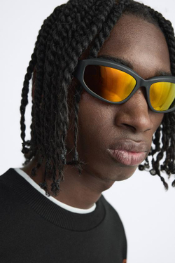 ZARA СОЛНЦЕЗАЩИТНЫЕ ОЧКИ В ОВАЛЬНОЙ ОПРАВЕ, ЧЕРНЫЙ