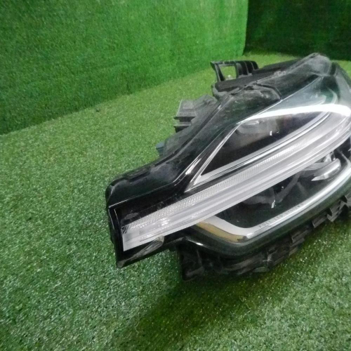 Фара левая Volvo XC60 2 (2017-2021) LED