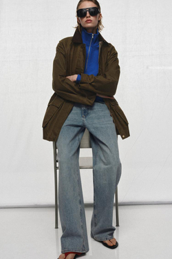 ZARA КУРТКА С ВОЩЕНЫМ ПОКРЫТИЕМ И ВЕЛЬВЕТОВЫМ ВОРОТНИКОМ — ZW COLLECTION, ОЛИВКОВЫЙ