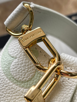 Louis Vuitton NeoNoe BB