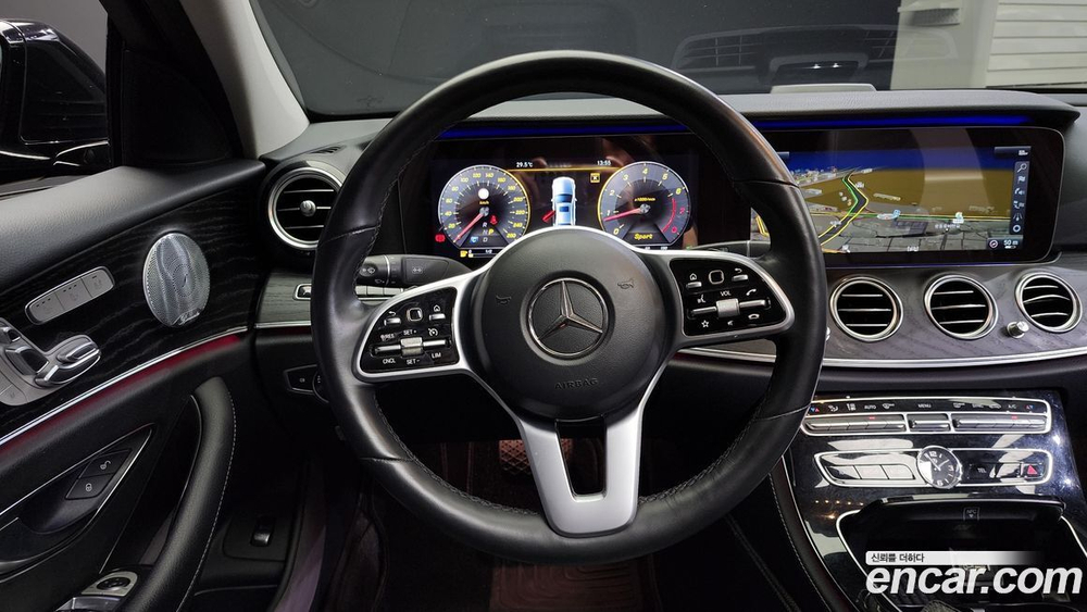 Mercedes-Benz E-Class W213 E300 4MATIC Avangarde (09.2019)