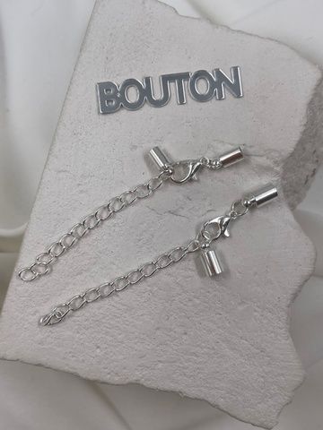 Карабин с цепочкой удлинителем серебристый