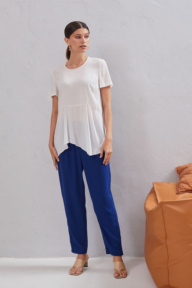 Футболка из вискозы молочного цвета