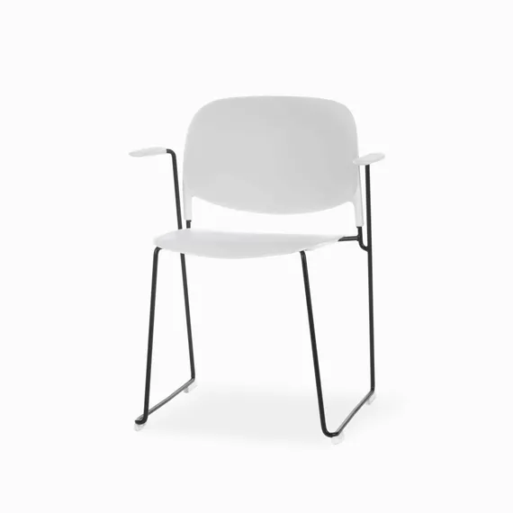 Стул штабелируемый Stacks с подлокотниками белый