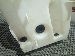 Бачок стеклоомывателя SKODA Octavia A5. Товар уцененный