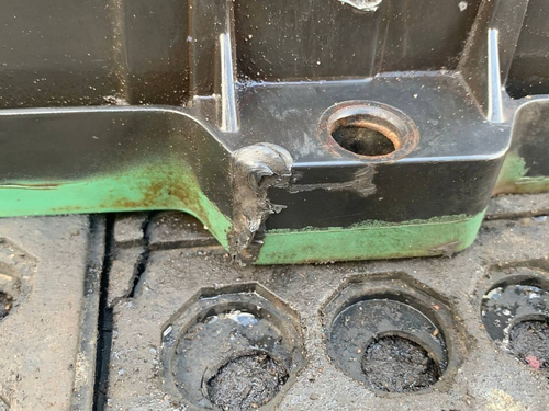 Крышка (следы ремонта) клапанная