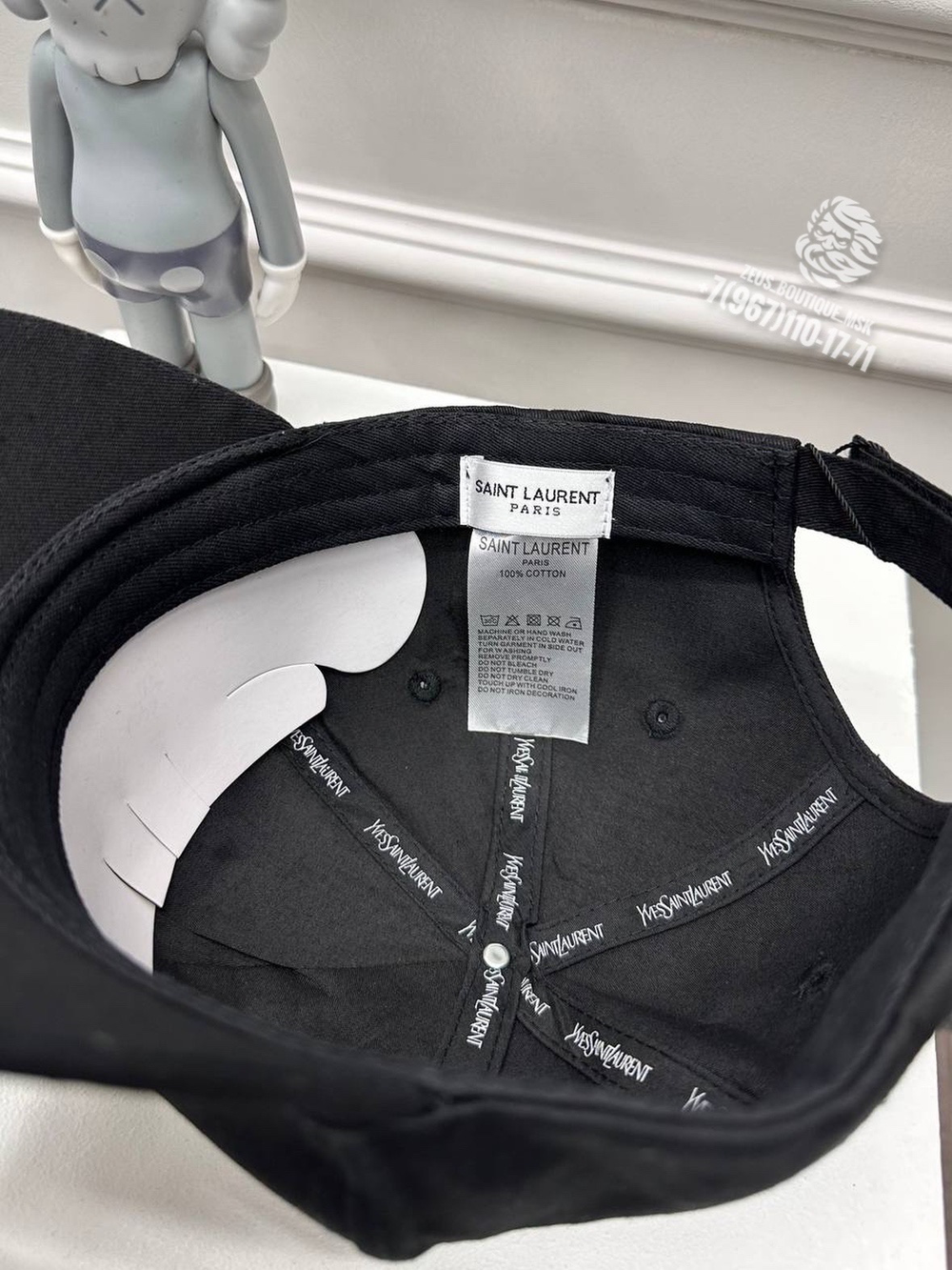 Бейсболка Yves Saint Laurent