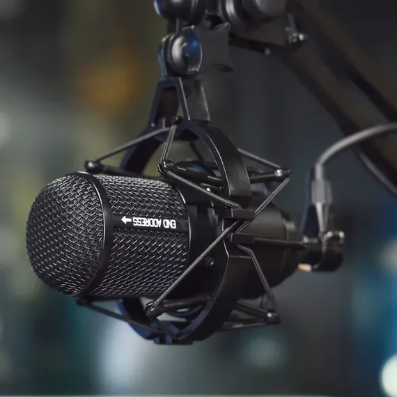 Telefunken M82 Broadcast Black