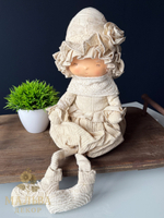 Кукла декоративная сидящая 21х16х37 см