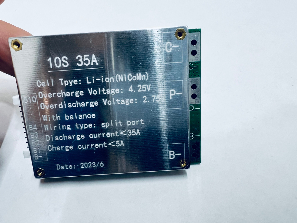 BMS плата для аккумулятора Li-ion 10s 36V(42V) 35A несимметричная с балансировкой