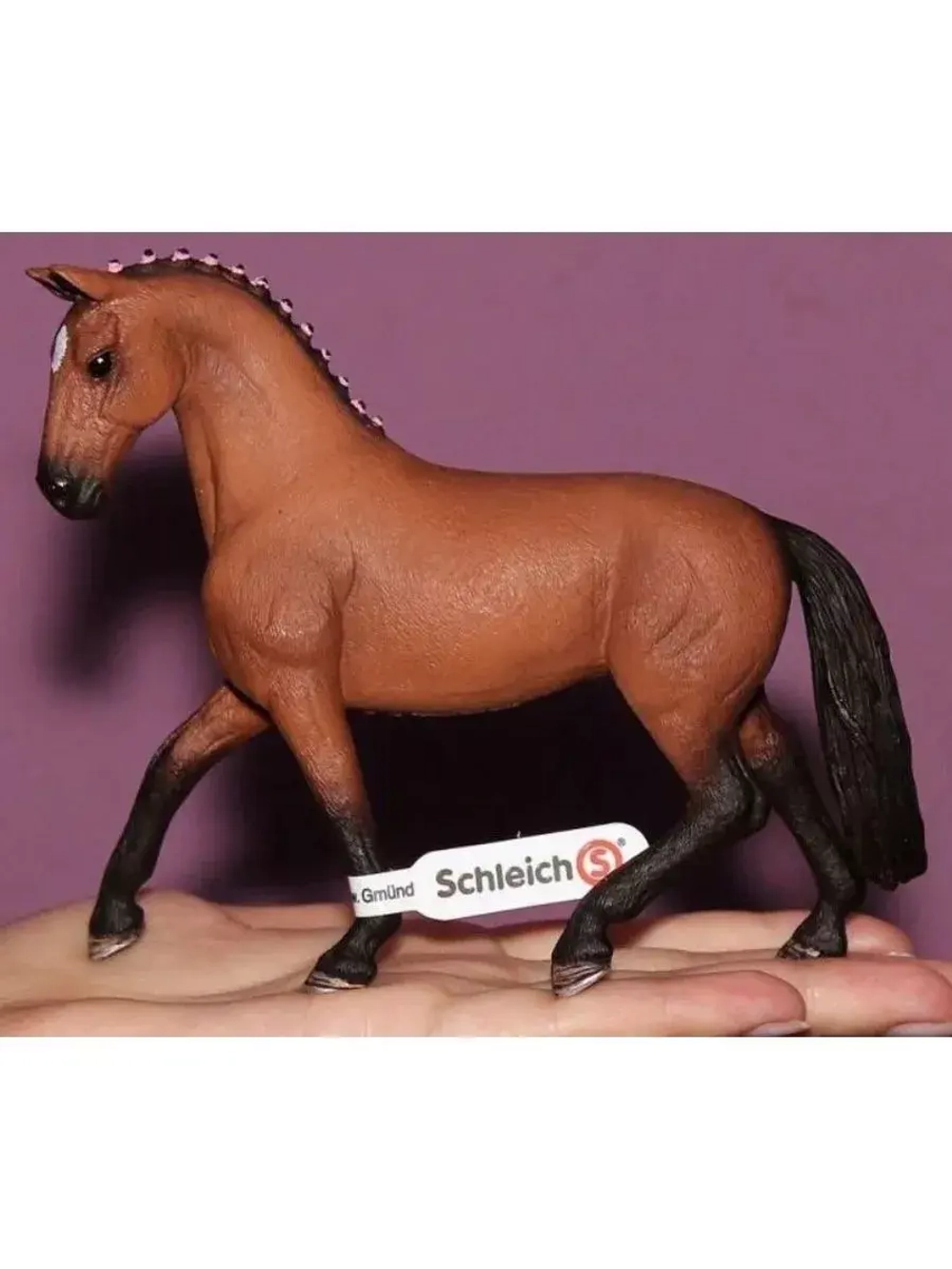 Фигурка Ганноверская кобыла Schleich 13817
