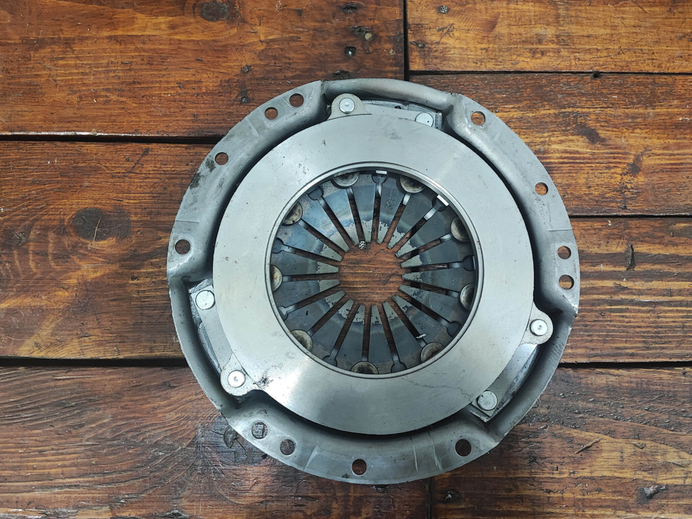 Корзина сцепления Suzuki Swift 3  Новая 3121087103