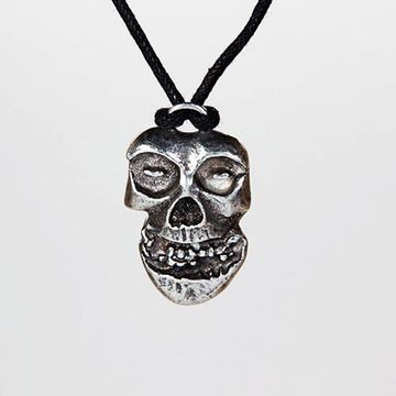 Кулон Misfits Skull wax cord