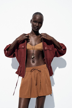 ZARA КУРТКА САФАРИ ИЗ ЛЬНА, ЦВЕТ БУРГУНДСКОГО ВИНА