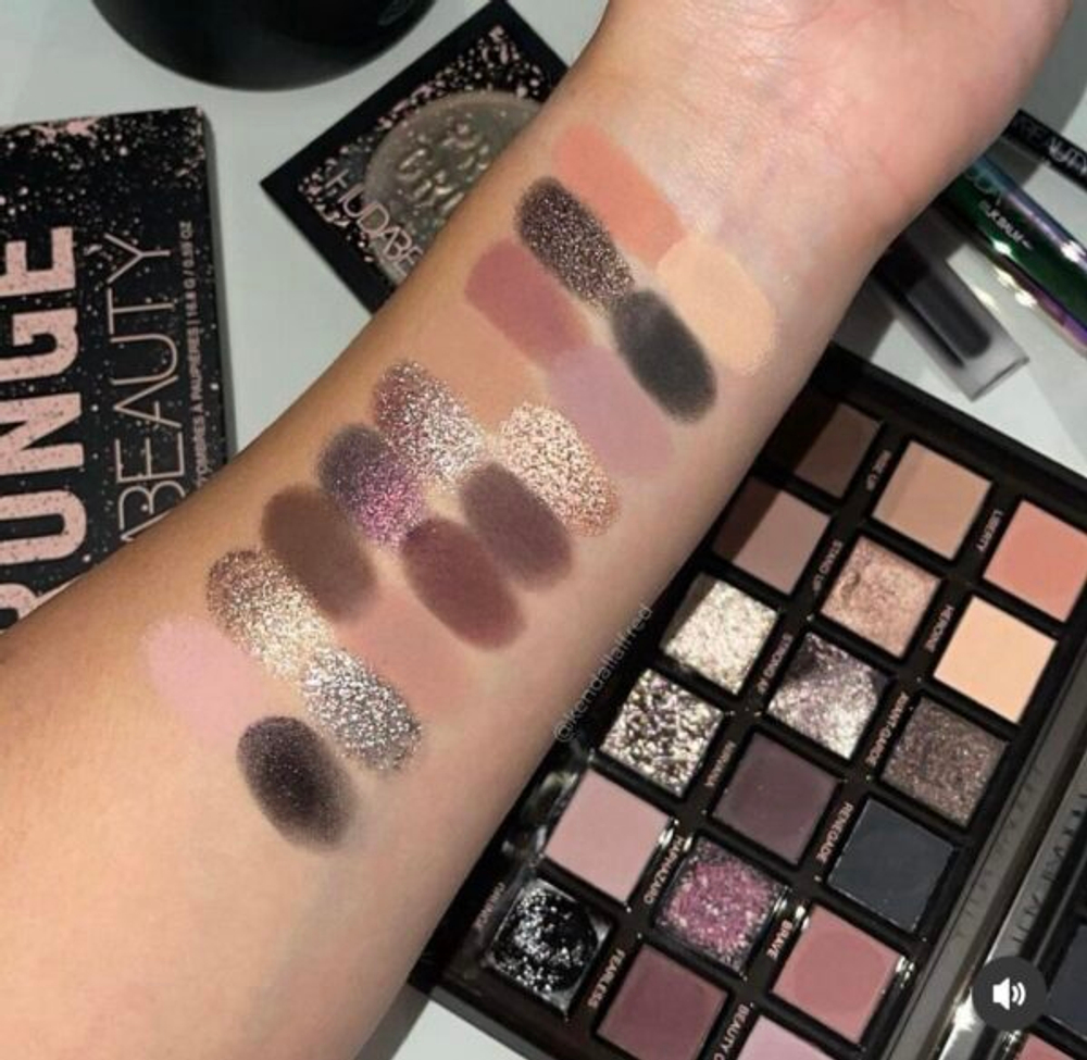 HUDABEAUTY Pretty Grunge Палетка теней