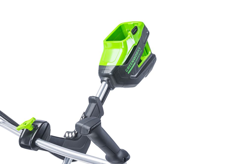 Триммер аккумуляторный Greenworks TB201H, 82V, 2,0 кВт, 46 см, c трехлопастным ножом и кусторезом, бесщеточный, с 1хАКБ 8 Ач и ЗУ (2112407UH)