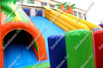 Надувной батут горка "Парк Юрского периода"
