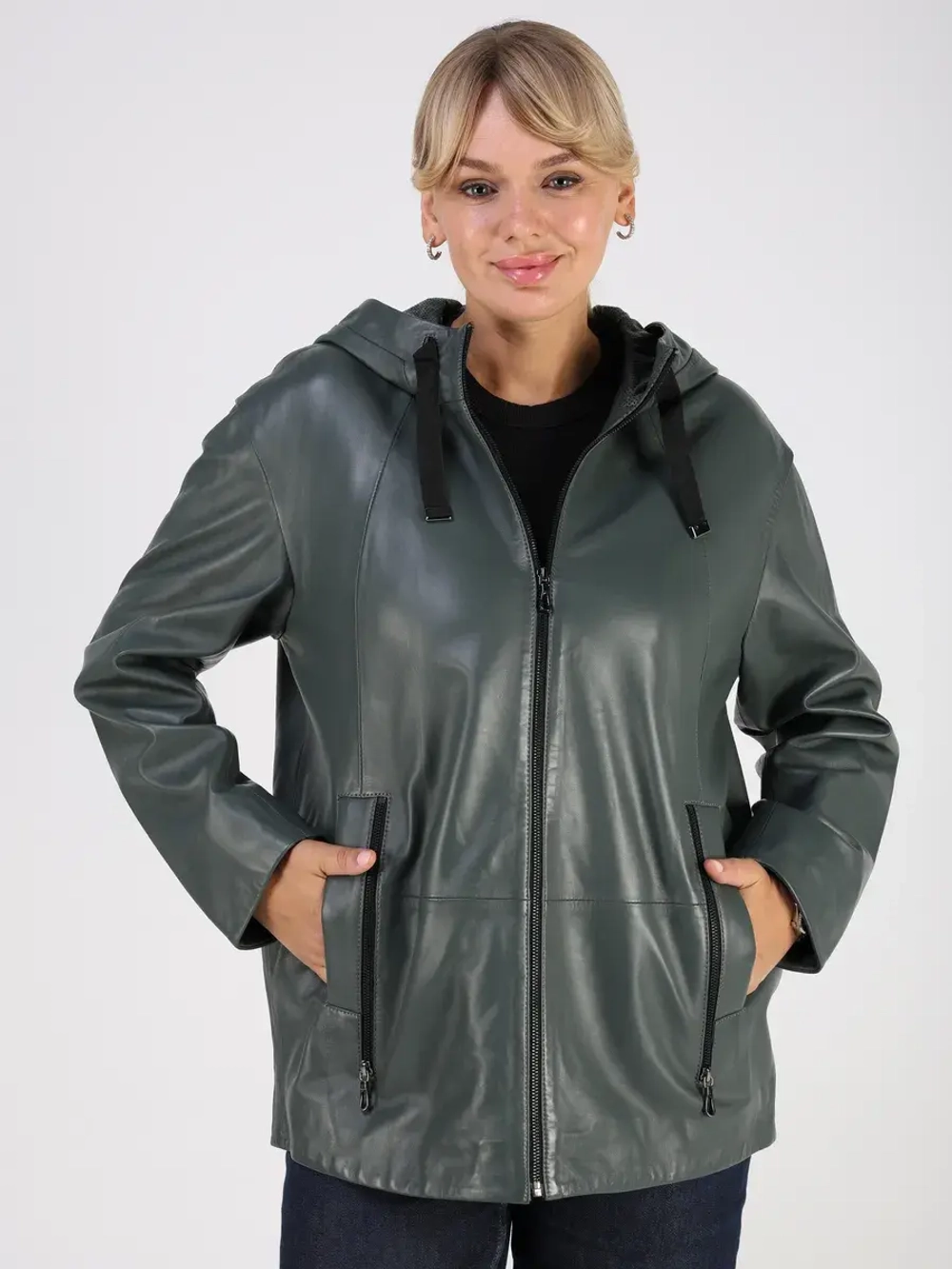 Кожаная куртка демисезонная с капюшоном