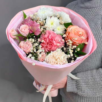 Авторский букет в нежной гамме