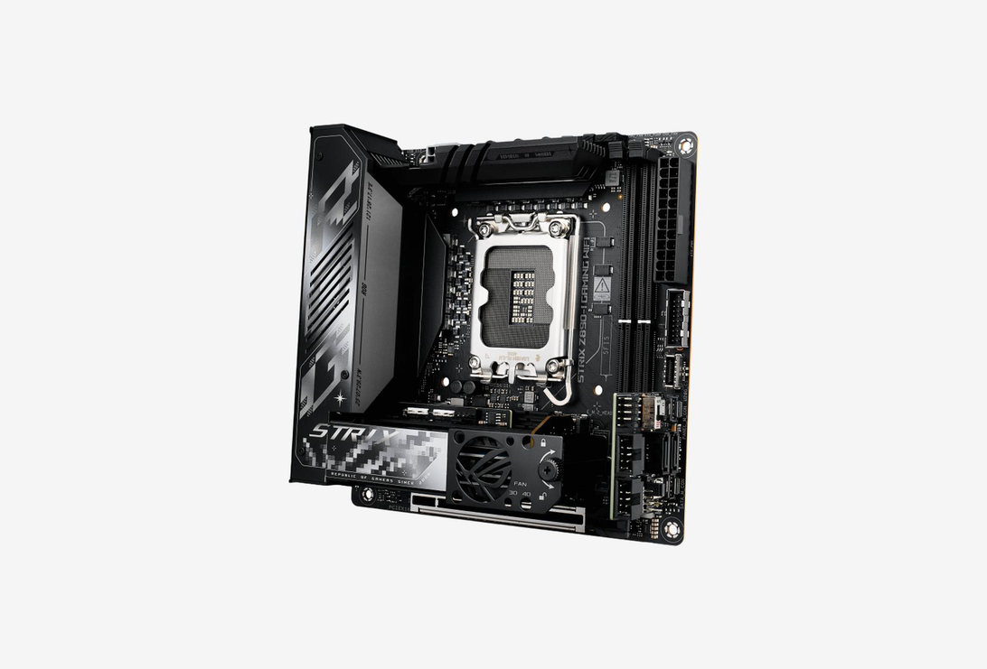 ROG STRIX Z890-I GAMING WIFI_0325820120405