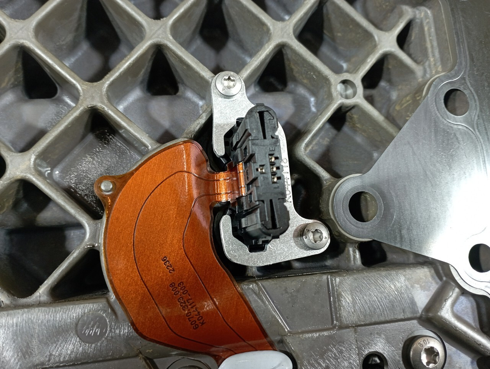 Блок управления АКПП ZF12TX2621 2023г.