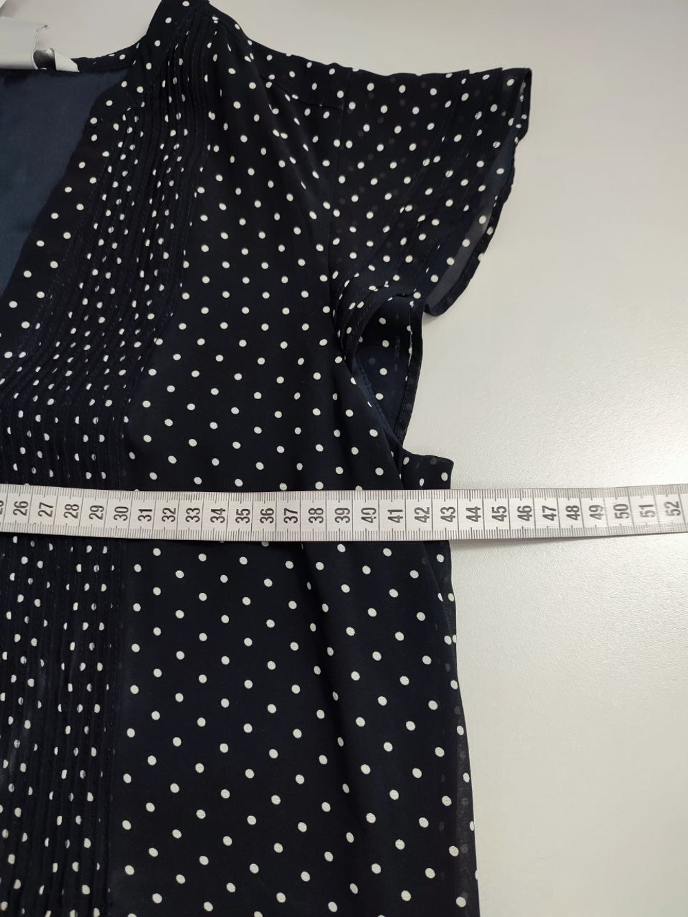 Платье H&M лаконичное 42 размер