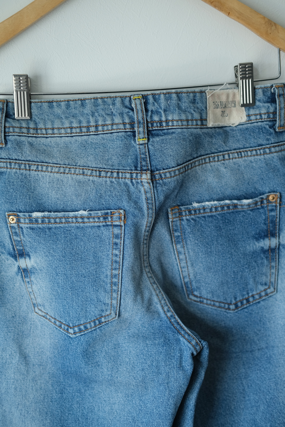 Джинсы Zara