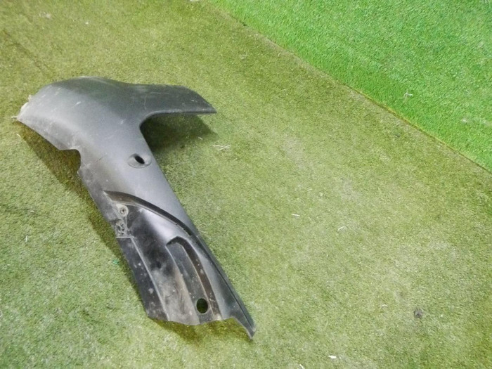 Накладка переднего бампера правая Peugeot 3008 2 (2016-2020)