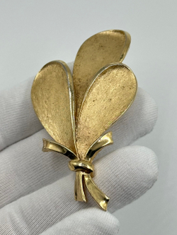 Брошь Веточка Trifari