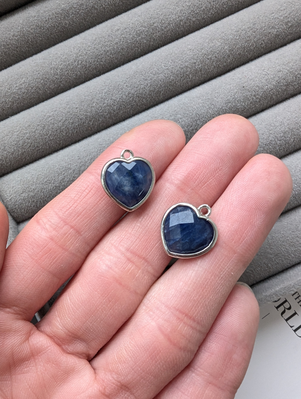 Подвеска сердце 13мм, содалит