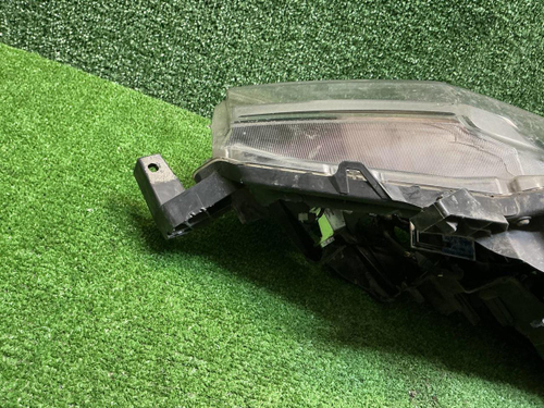 Битая Фара правая Nissan X-Trail T32 (17-22) LED
