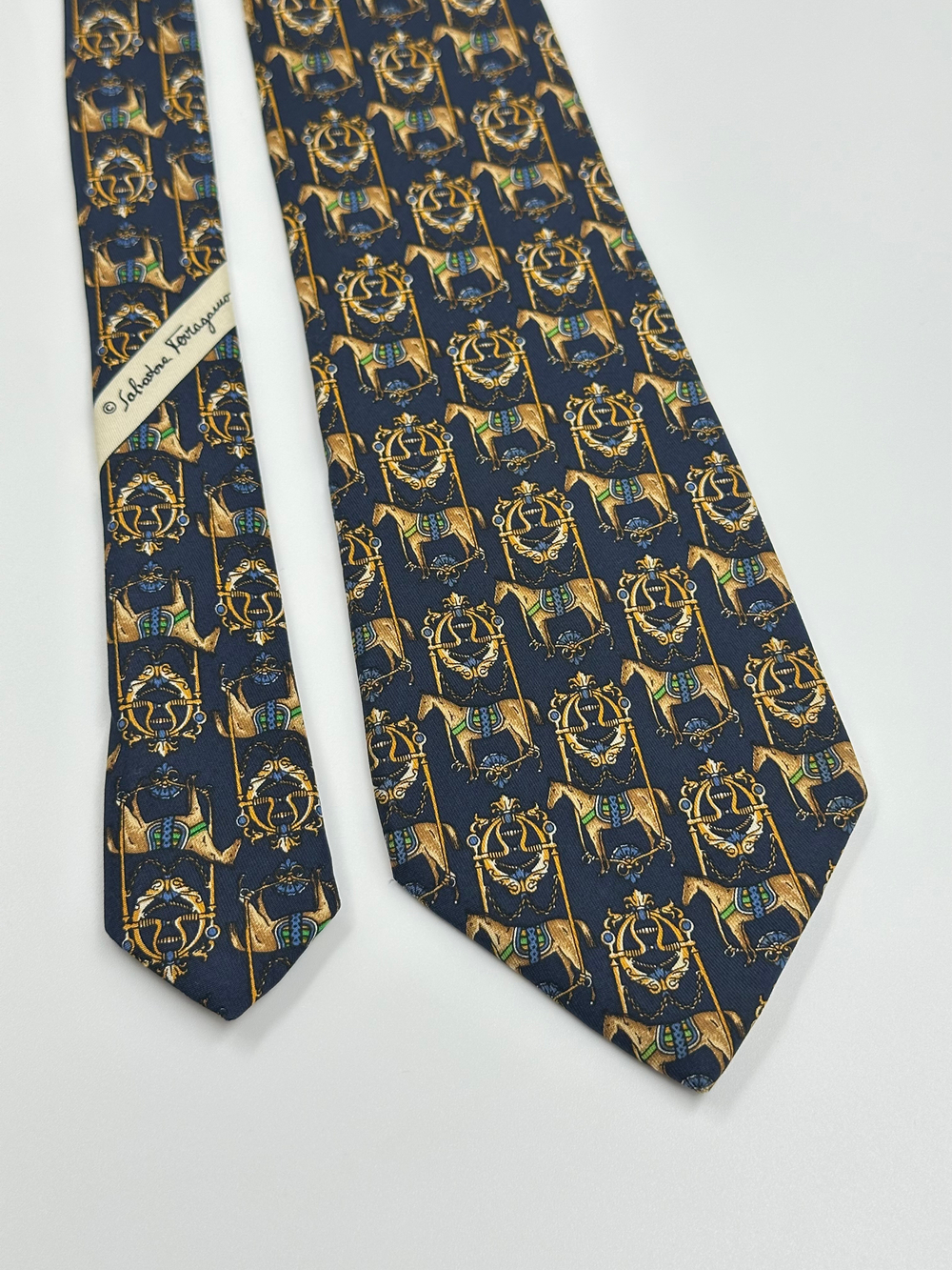 Галстук тёмно-синий с лошадьми Salvatore Ferragamo