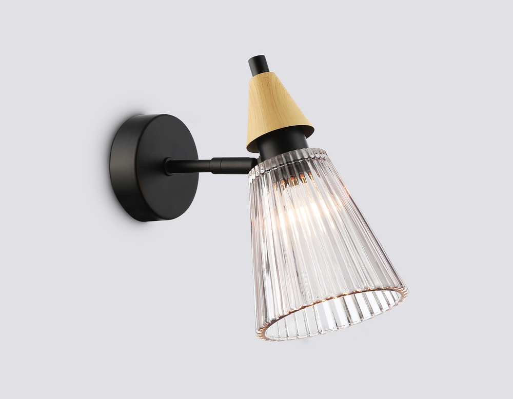Светильник настенный LH58118 BK/LW/SM черный/светлое дерево/дымчатый E14 max 40W 180*110*200