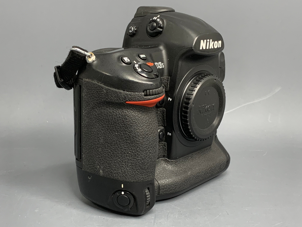 Nikon D3S 88.000 кадров