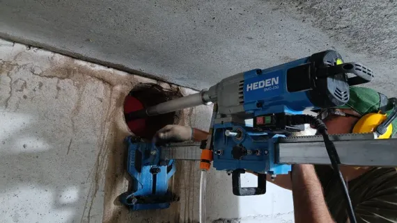 Установка алмазного бурения Heden DMC-230