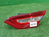 Фонарь правый внут Toyota Camry xv70 17-нв галоген